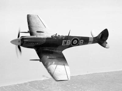 Supermarine Spitfire Mk XII code EB-B, MB882