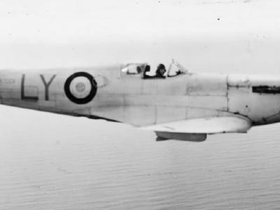 Spitfire PR M VII (Mark I PR Type G), serial R7059 of B Flight No 1 PRU Detachment at St Eval in flight