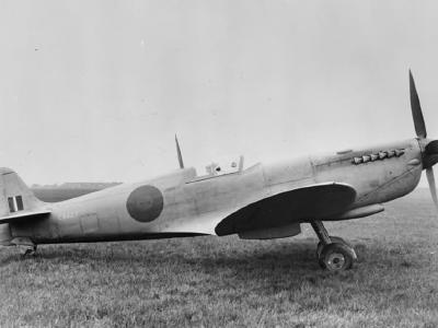 Supermarine Spitfire PR Mk XI EN427