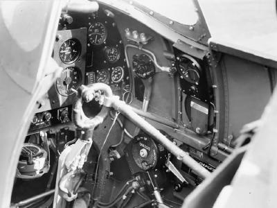 Spitfire Mk IIa cockpit