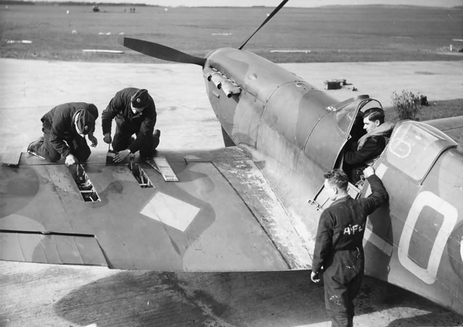 Spitfire Mk I of No 602 Squadron at Drem March 1940