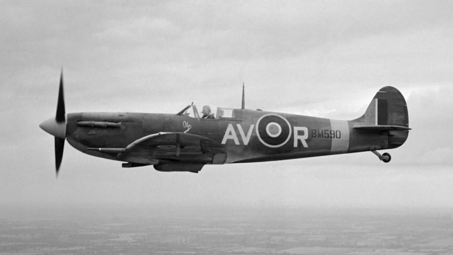 Spitfire Mk VB BM590 AV-R in flight