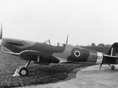 Supermarine Spitfire Mk Vc EE627