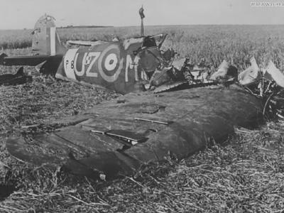 Spitfire IIa P8462 UZ-M September 1941
