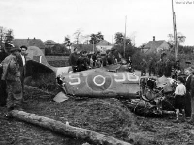 Spitfire NH151 wreck in Nijmegen 29 September 1944