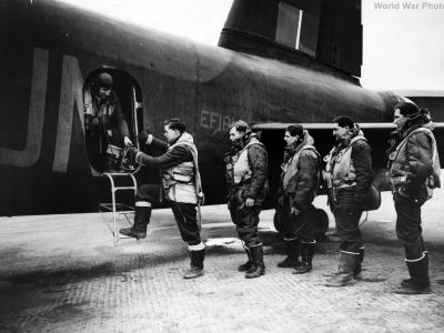 Stirling EF181 75 Squadron