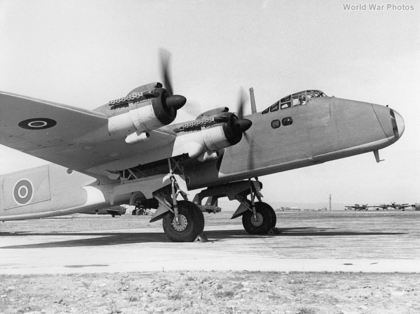 Short Stirling Mk V 3 | World War Photos