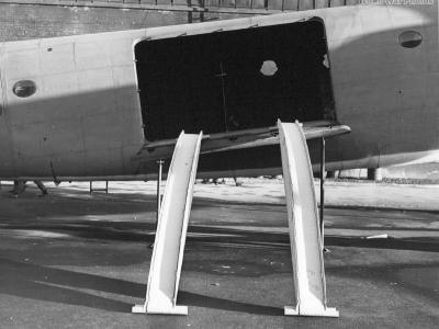 Stirling V rear cargo doors