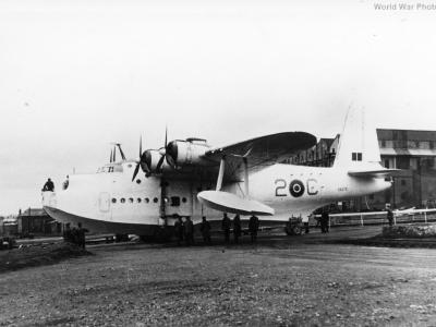 Short Sunderland III EK575 461 Sqn
