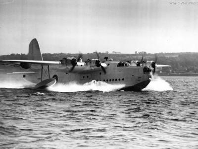 Short Sunderland Mk V SZ566