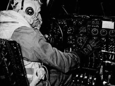 Short Sunderland pilot
