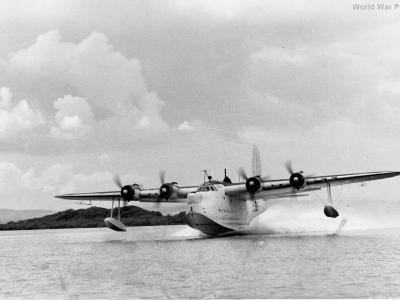 Sunderland III EK591 422 Sqn