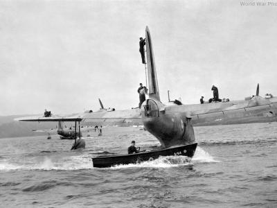 Short Sunderland N9027 DA-J