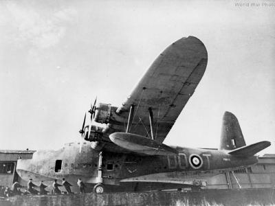 Short Sunderland P9800 mar42