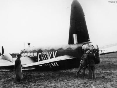 Captured Vickers Wellington KX-E L7788 5