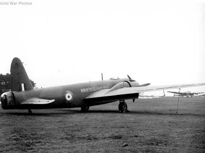 Vickers Wellington Mk V R3298 2