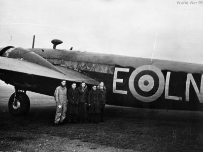 99 Squadron Vickers Wellington Waterbeach airfield