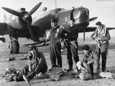 Crew of a Middle East Command Wellington
