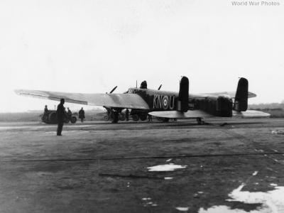 Whitley IV P5004 77 Sqn 1940