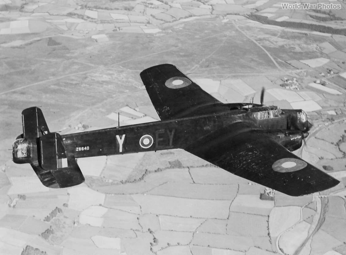 Whitley V Z6640 EY-Y of No. 1484 (Bomber) Gunnery Flight RAF