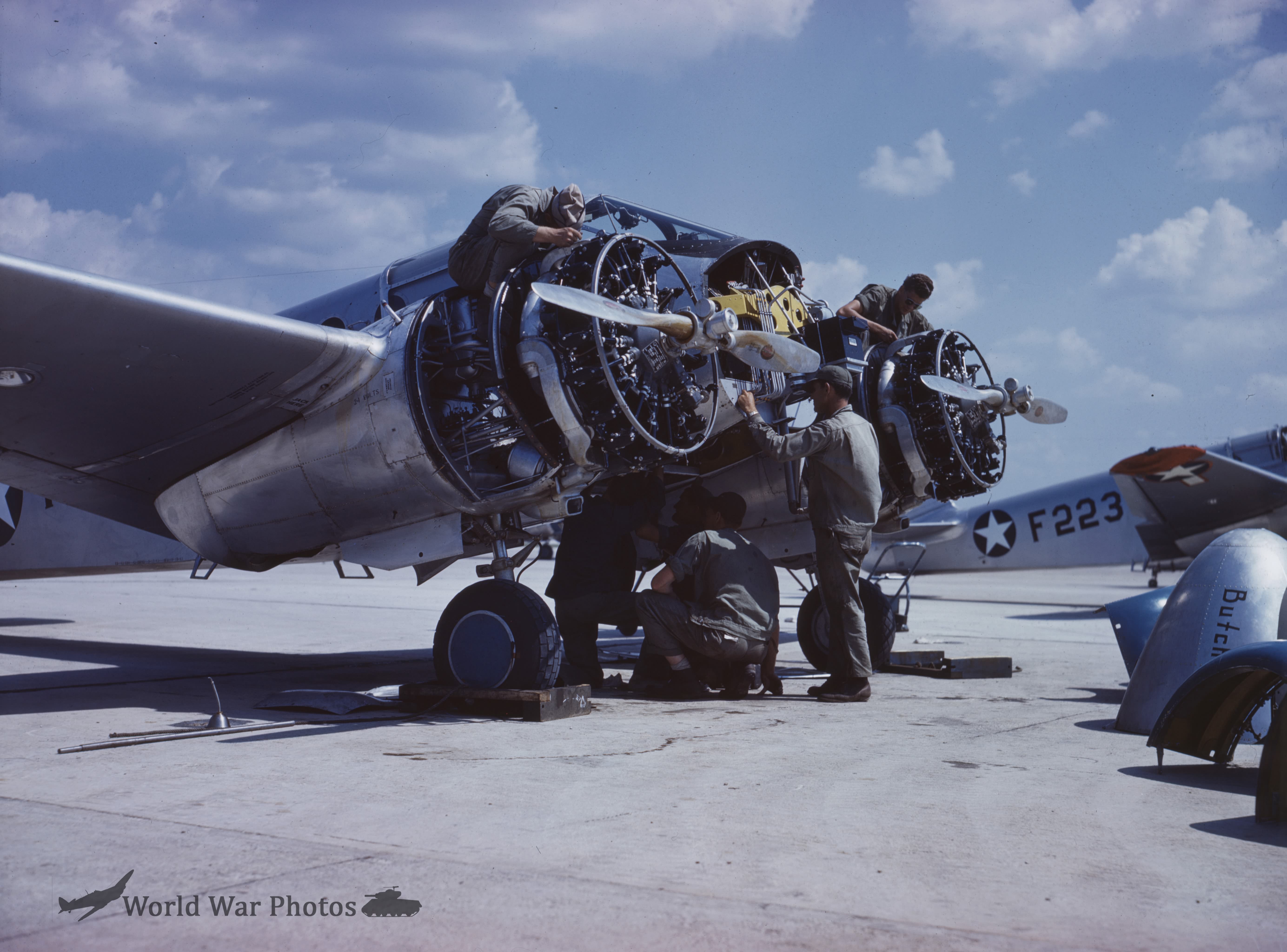 AT-10 F223
