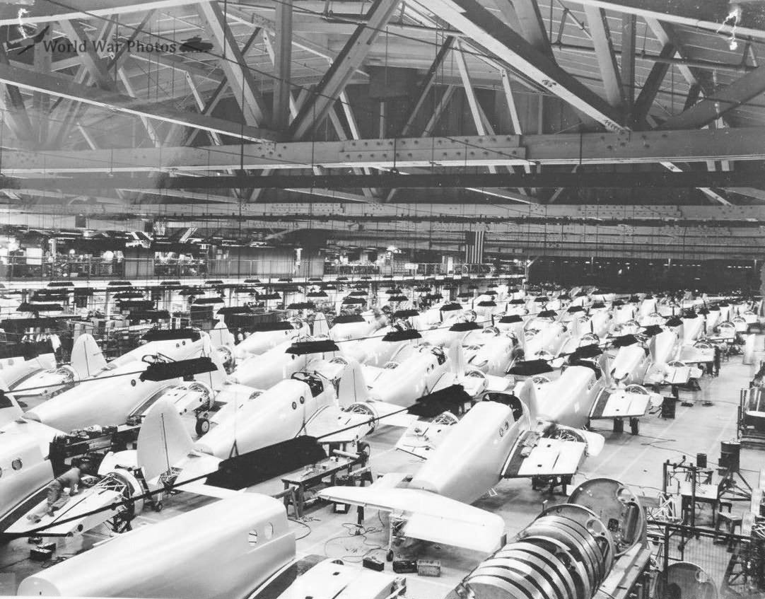 Beechcraft AT-10 factory