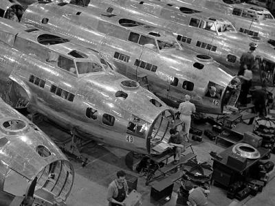 B-17F Flying Fortress bombers – Boeing Factory Seattle 1942
