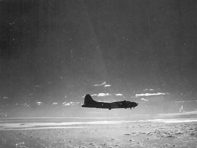 B-17F in flight 384th Bomb Group