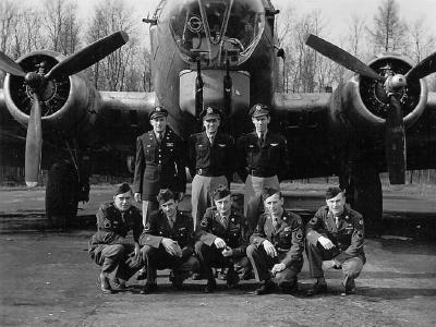 B-17G Bomber LADY crew