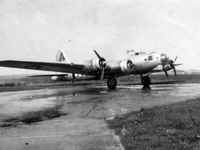B-17G of the 457th Bomb Group at airfield