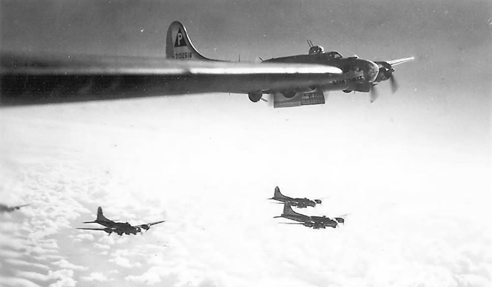 B-17 Bombers Of 384th Bomb Group 5 | World War Photos