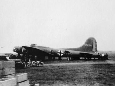 German B-17F DL+XC, serial 41-24585