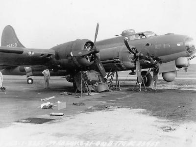B-17F Bomber 42-3489 Crashed Into Aircraft Tractor on airfield 1943