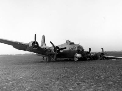 Boeing B-17G 44-6618 of the 91st bomb Group