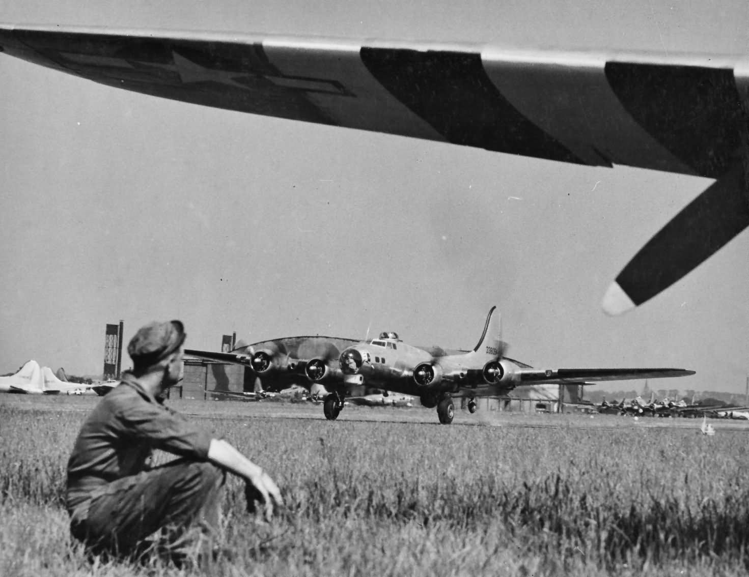 B-17G Bomber Burtonwood Airfield England | World War Photos