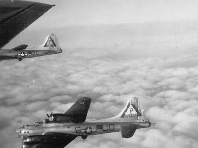 B-17 Flying Fortress 42-102459 LITTLE KENNY with Flak Damaged Tail 384th Bomb Group 544th Bomb Squadron