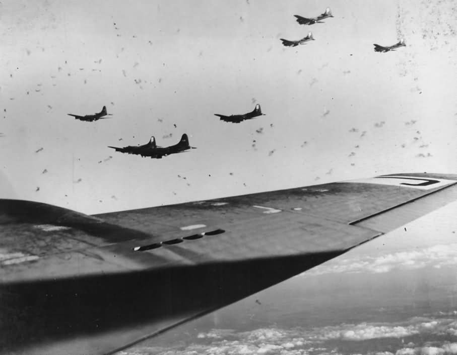 B-17 Flying Fortress 390th bomb group THRU FLAK OVER GERMANY December 1943