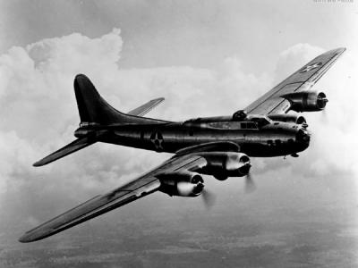 B-17E in flight