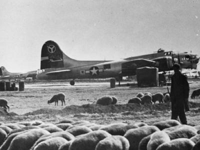 B-17G 44-6542 of the 2nd Bomb Group