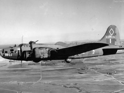 B-17F 42-29526 Bugs of the 99th BG Africa 1943