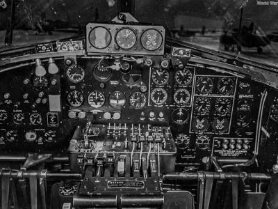 Cockpit of a B-17G October 1944 4