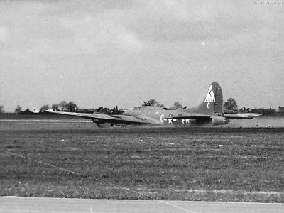 Belly landing of 379th Bomb Group B-17 42-38183