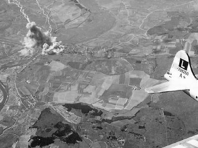 452nd Bomb Group B-17G 43-39250