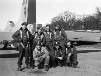 Crew poses with their B-17G 44-8916