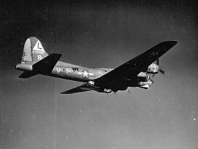 B-17 42-39997 381st Bomb Group