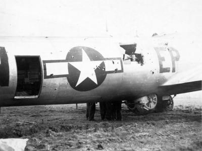 Damaged B-17G 43-38852 Humpty Dumpty EP-N of 351st BS, 100th BG 3