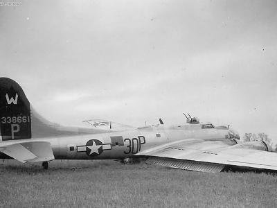 Crashed B-17G 43-38661 3O-P of the 398th BG, 601st BS