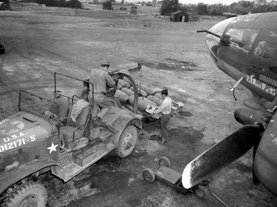 M6 Bomb Service Truck unloading beside 381st BG 20 August 1943