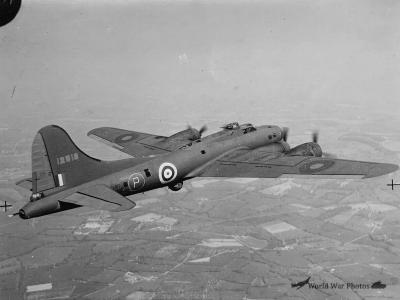 B-17 FK187 RAF
