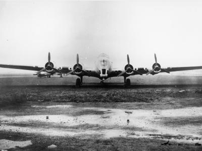 B-17 Fortress IIA FK185